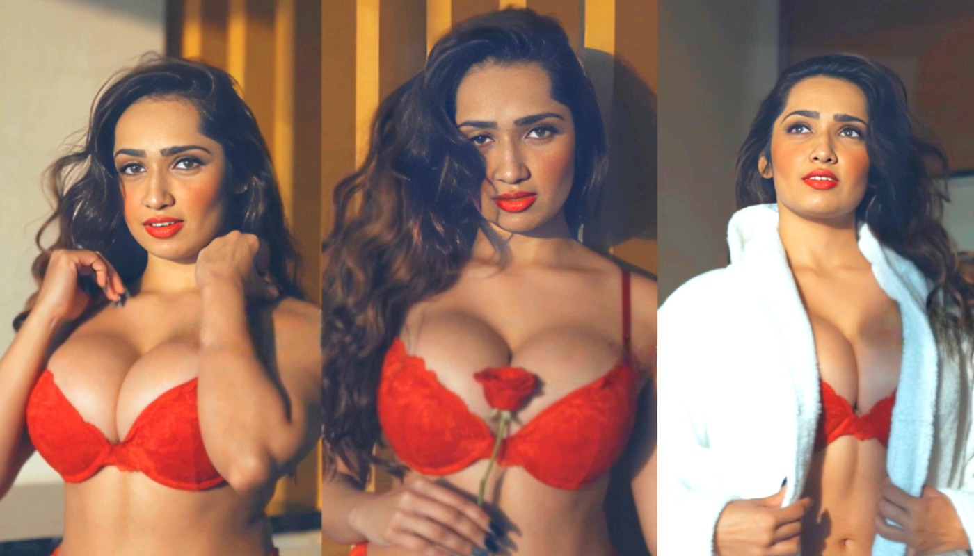 Fitness Influence Model Aditi Mistry New Red Bikini Huge Boobs Video